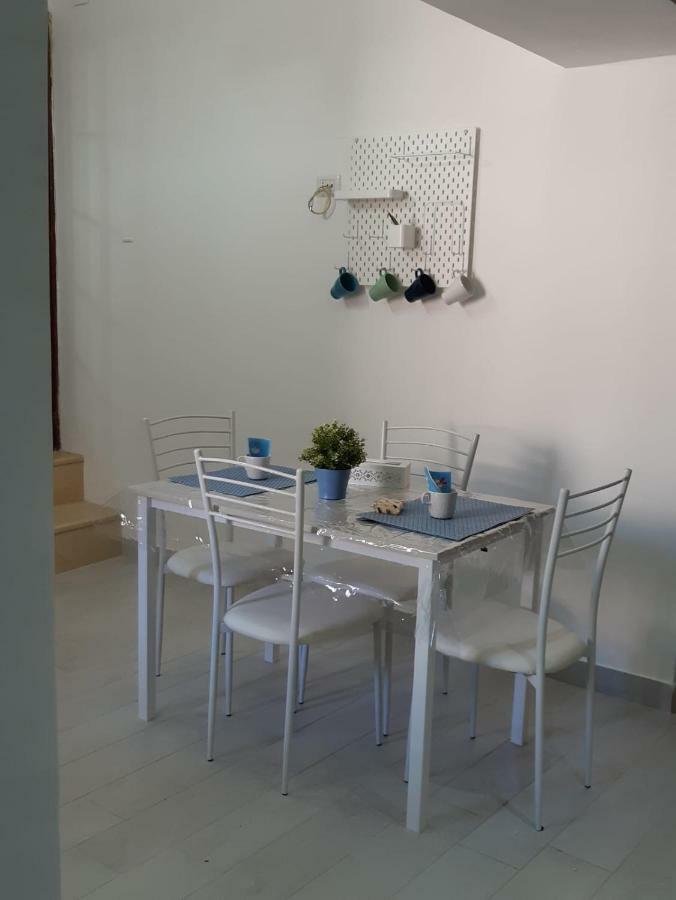 Nanas Apartment เนเปิลส์ ภายนอก รูปภาพ