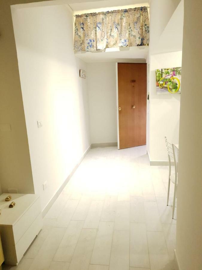 Nanas Apartment เนเปิลส์ ภายนอก รูปภาพ