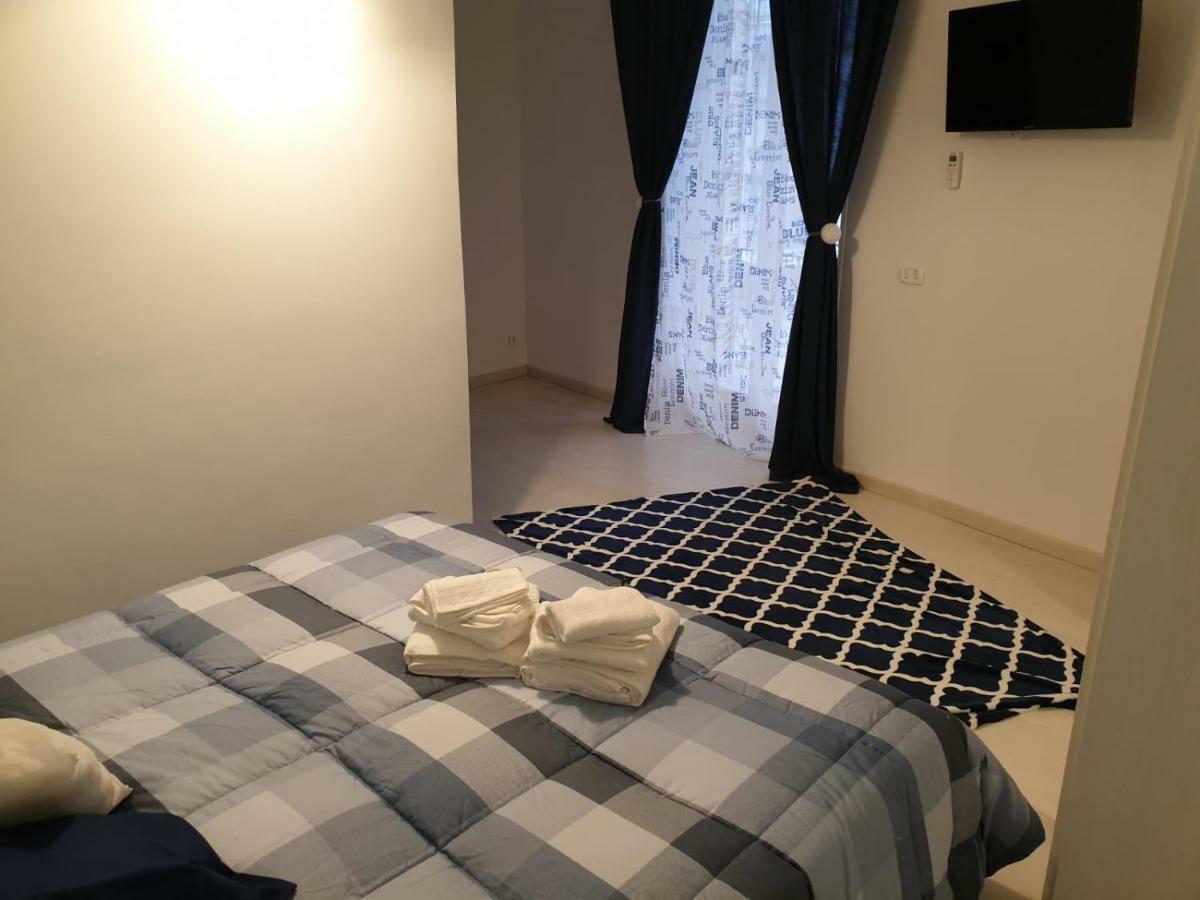 Nanas Apartment เนเปิลส์ ภายนอก รูปภาพ