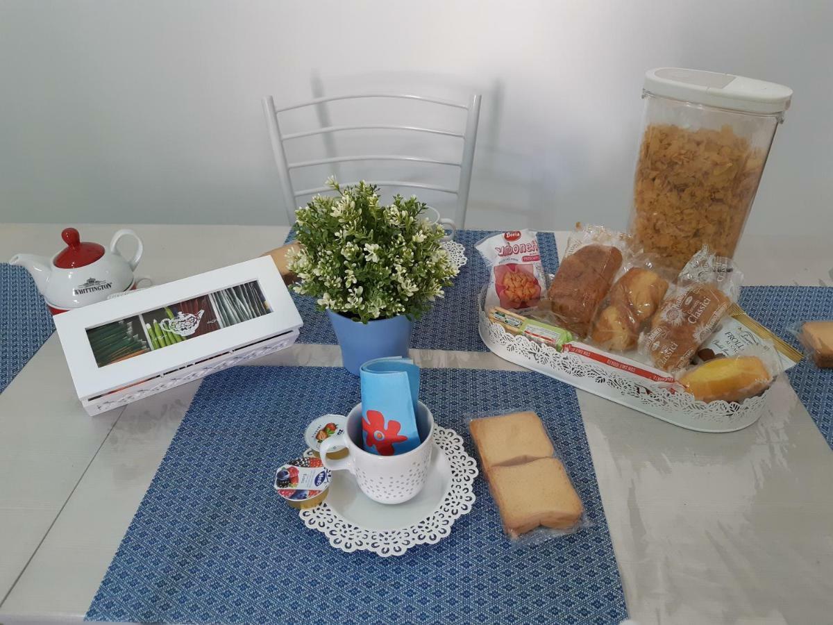 Nanas Apartment เนเปิลส์ ภายนอก รูปภาพ