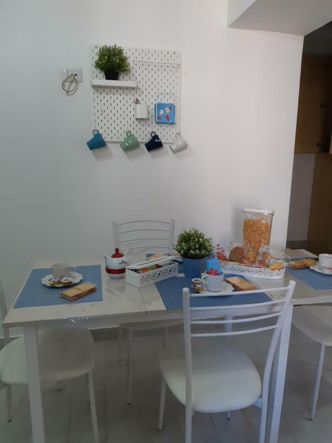 Nanas Apartment เนเปิลส์ ภายนอก รูปภาพ
