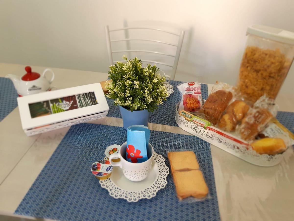 Nanas Apartment เนเปิลส์ ภายนอก รูปภาพ