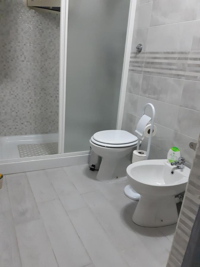 Nanas Apartment เนเปิลส์ ภายนอก รูปภาพ
